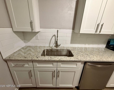 3078 W 15th Street - Photo Thumbnail 11