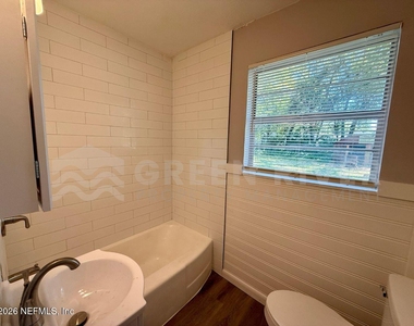 3078 W 15th Street - Photo Thumbnail 18