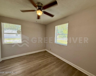 3078 W 15th Street - Photo Thumbnail 14