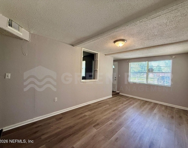 3078 W 15th Street - Photo Thumbnail 6