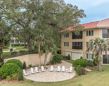 2099 Winterbourne Drive W - Photo Thumbnail 29