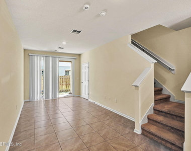 197 Whispering Brook Drive - Photo Thumbnail 5