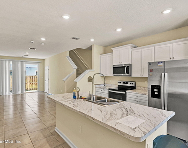 197 Whispering Brook Drive - Photo Thumbnail 4
