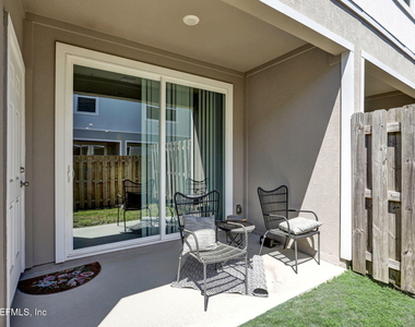 197 Whispering Brook Drive - Photo Thumbnail 11