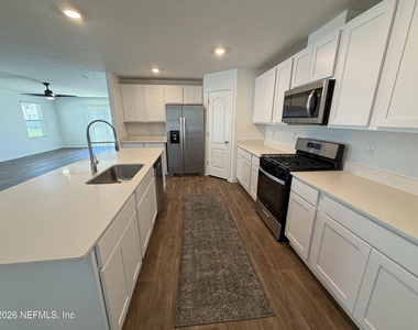 462 Ardila Circle - Photo Thumbnail 5