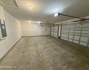 462 Ardila Circle - Photo Thumbnail 15