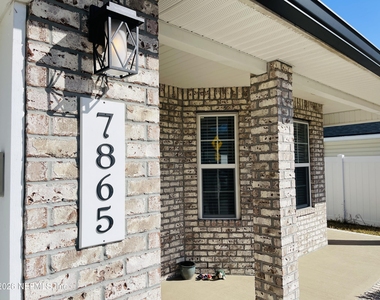 7865 Wyoming Street - Photo Thumbnail 8
