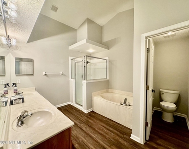12295 Sumter Square Drive E - Photo Thumbnail 3