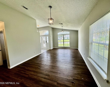 12295 Sumter Square Drive E - Photo Thumbnail 7