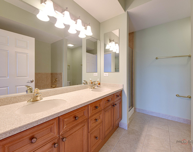 799 Graceland Avenue - Photo Thumbnail 22