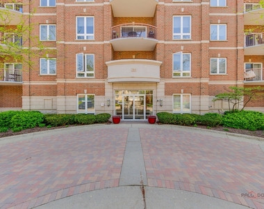 799 Graceland Avenue - Photo Thumbnail 1