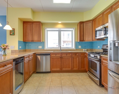 799 Graceland Avenue - Photo Thumbnail 9