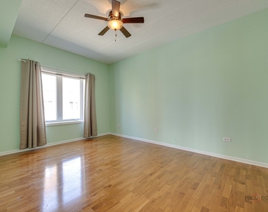 799 Graceland Avenue - Photo Thumbnail 31