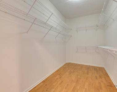 799 Graceland Avenue - Photo Thumbnail 28