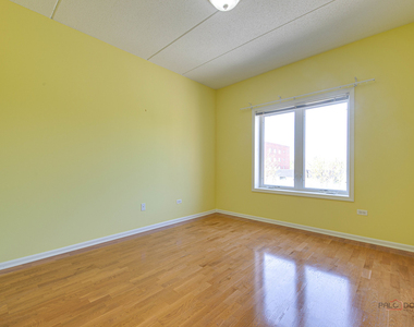 799 Graceland Avenue - Photo Thumbnail 30