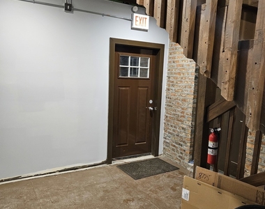 831 S Western Avenue - Photo Thumbnail 16