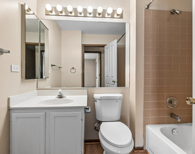 1317 Spalding Drive - Photo Thumbnail 14
