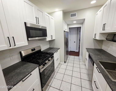 2146 Antilles Court - Photo Thumbnail 21