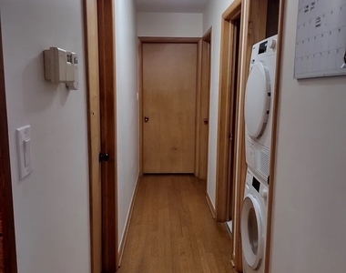 3210 Vista Terrace - Photo Thumbnail 4