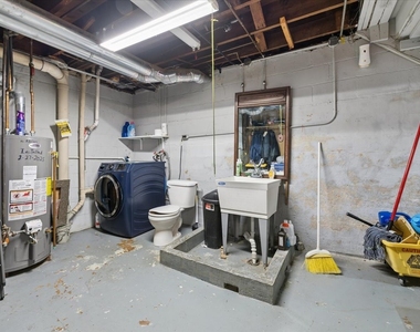 362 Evans Avenue - Photo Thumbnail 18