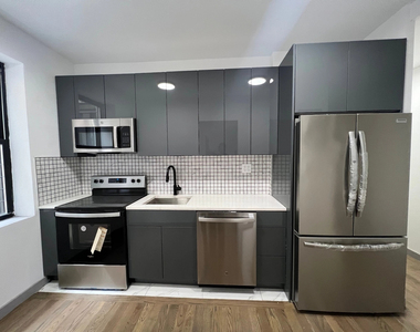 565 West 162nd Street - Photo Thumbnail 3
