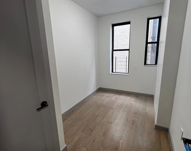 565 West 162nd Street - Photo Thumbnail 6