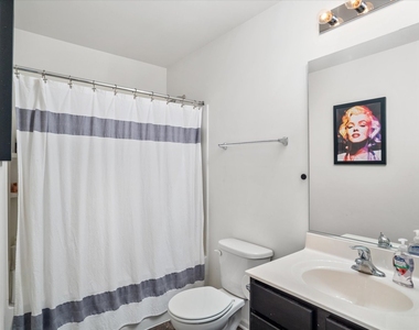 1813 Spinnaker Street - Photo Thumbnail 8
