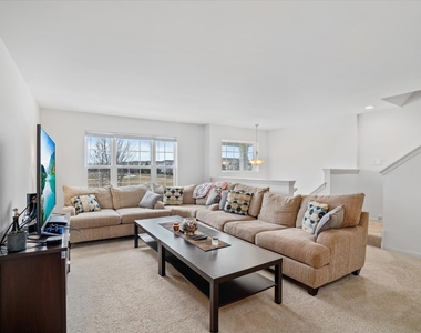 1813 Spinnaker Street - Photo Thumbnail 1