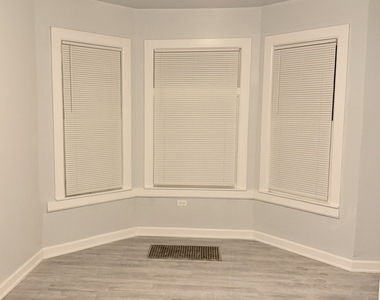 14305 Irving Avenue - Photo Thumbnail 2