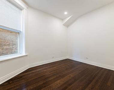 1511 W Garfield Boulevard - Photo Thumbnail 7