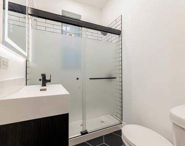 1511 W Garfield Boulevard - Photo Thumbnail 11