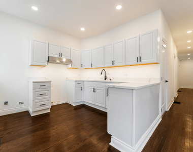 1511 W Garfield Boulevard - Photo Thumbnail 6