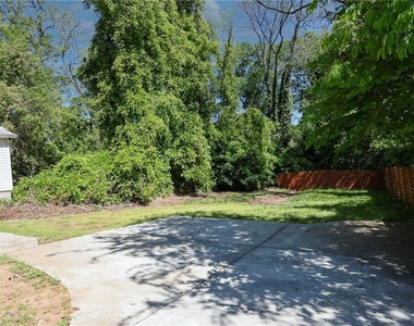 1809 Vesta Avenue - Photo Thumbnail 20