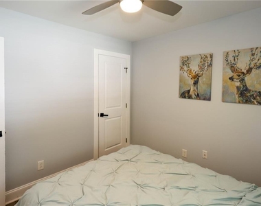 1809 Vesta Avenue - Photo Thumbnail 13