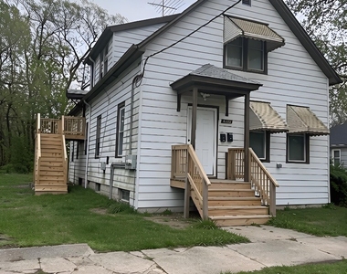 14305 Irving Avenue - Photo Thumbnail 7