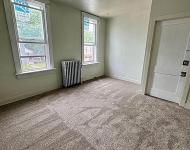 1622 Washington Street - Photo Thumbnail 3