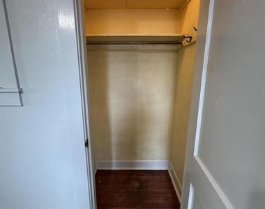1622 Washington Street - Photo Thumbnail 6