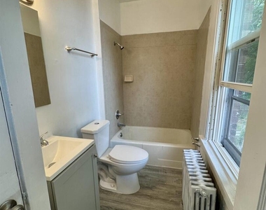 1622 Washington Street - Photo Thumbnail 7