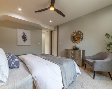 4730 W Grace Street - Photo Thumbnail 11