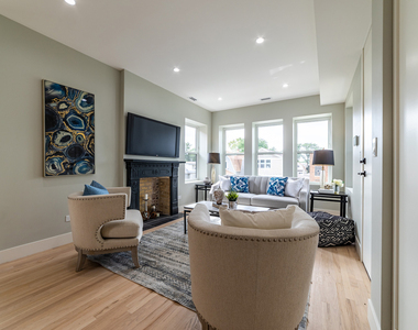 4730 W Grace Street - Photo Thumbnail 3
