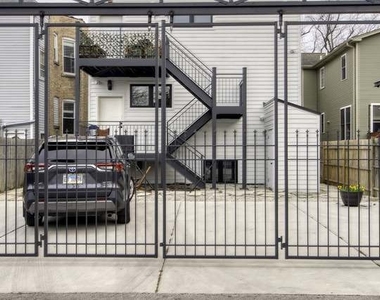 4730 W Grace Street - Photo Thumbnail 17