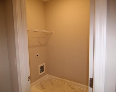 132 Boxcar Way - Photo Thumbnail 5