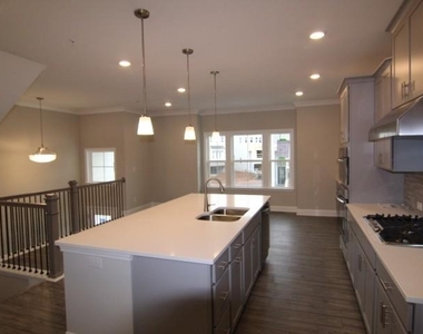132 Boxcar Way - Photo Thumbnail 12