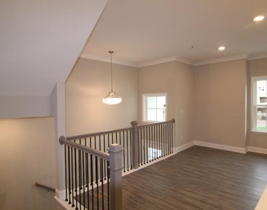 132 Boxcar Way - Photo Thumbnail 2