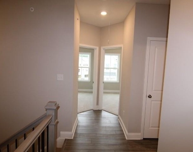 132 Boxcar Way - Photo Thumbnail 11