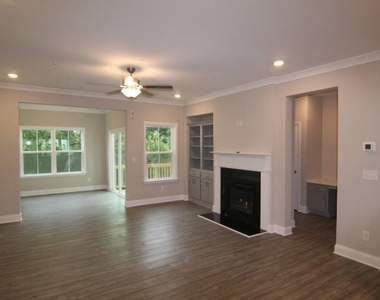 132 Boxcar Way - Photo Thumbnail 1