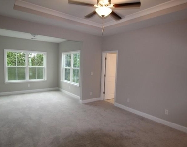 132 Boxcar Way - Photo Thumbnail 10