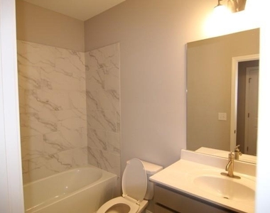 132 Boxcar Way - Photo Thumbnail 4