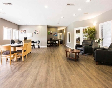 6873 Peachtree Dunwoody Road - Photo Thumbnail 18