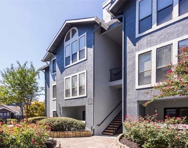 6873 Peachtree Dunwoody Road - Photo Thumbnail 15